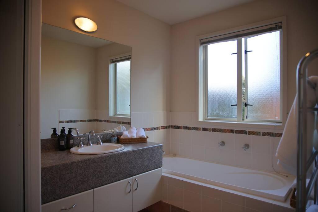 אוקלנד Modern Lifestyle Retreat With Stunning City View מראה חיצוני תמונה