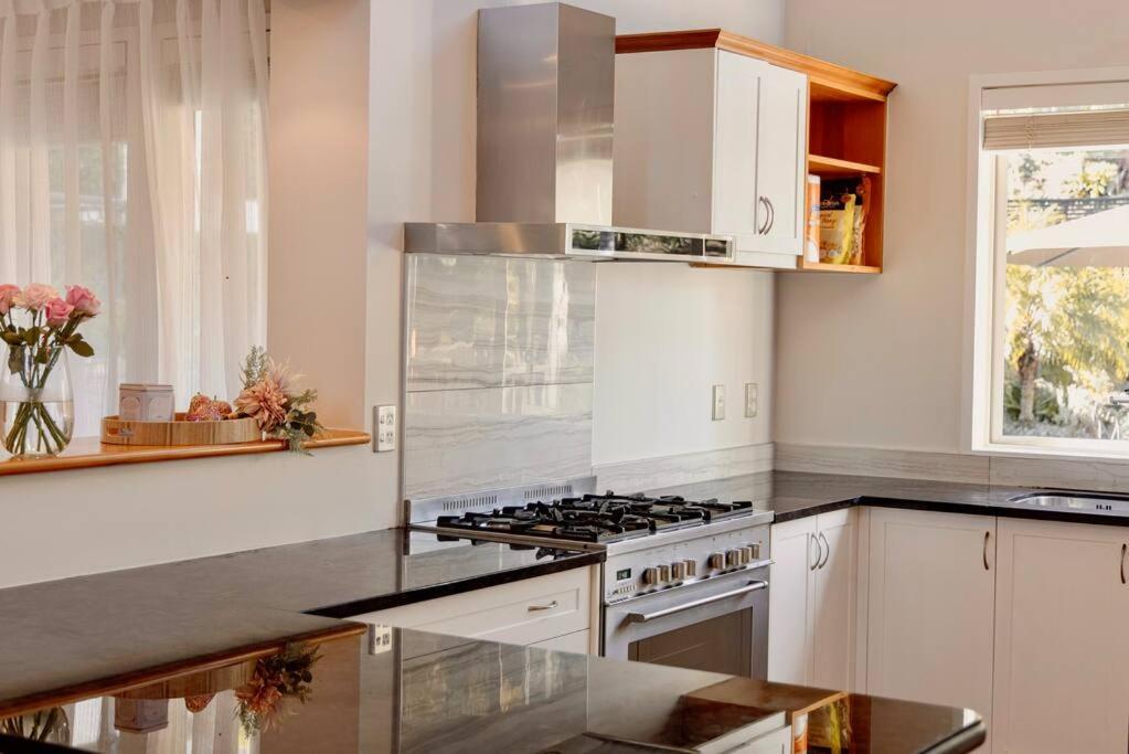 אוקלנד Modern Lifestyle Retreat With Stunning City View מראה חיצוני תמונה